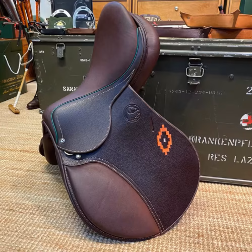 Pampa saddle