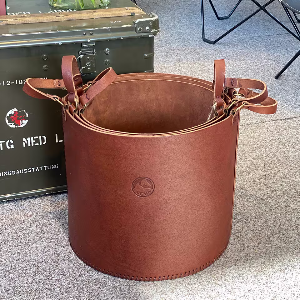Leather bucket02
